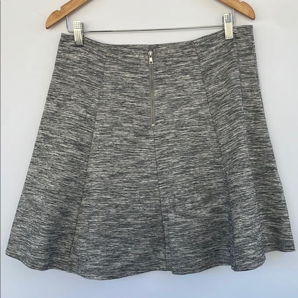 GAP Gray Skater Mini Skirt Large - Picture 4 of 13